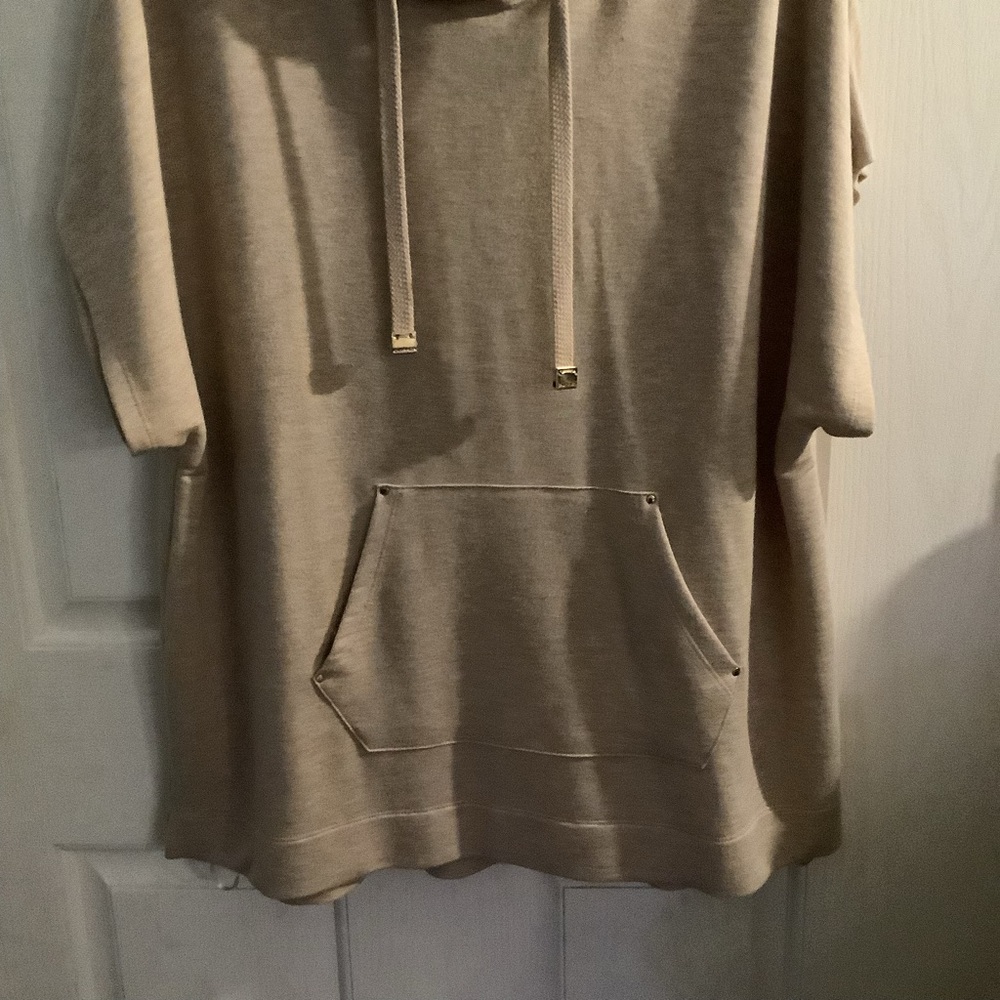 Capri pant set in beige by Calvin Klein, size XL. - Picture 3 of 16